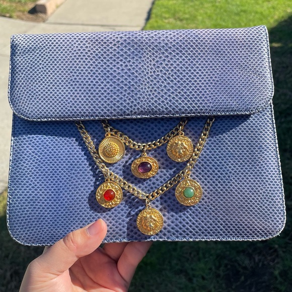 Rare⭐️ Vintage 1980s Judith Leiber Blue Lizard and Gold Charm Handbag (no strap) - Picture 13 of 14